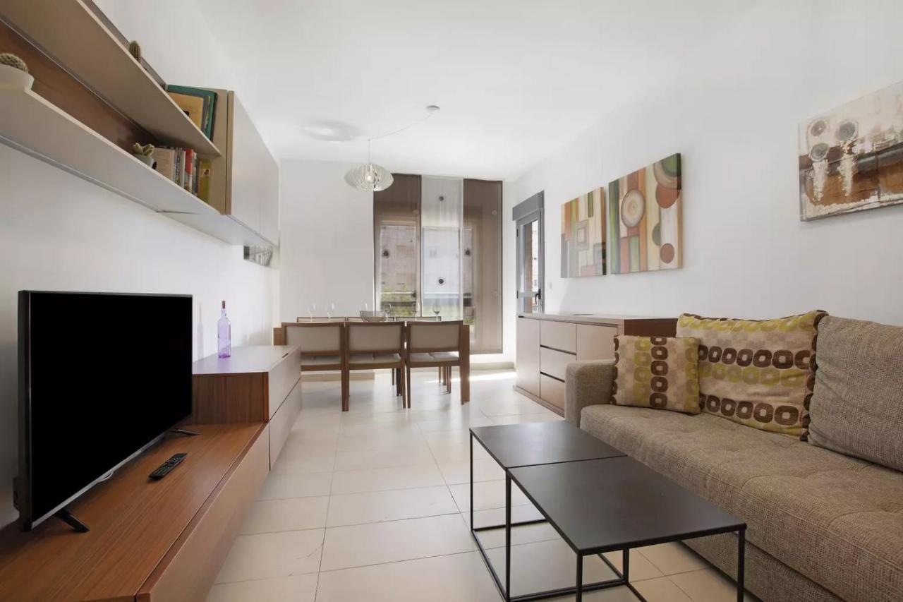Malaga Campus Apartment Parking Included Exteriör bild