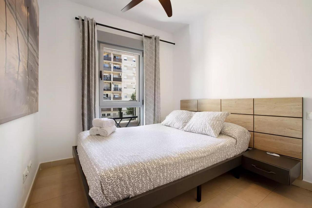 Malaga Campus Apartment Parking Included Exteriör bild